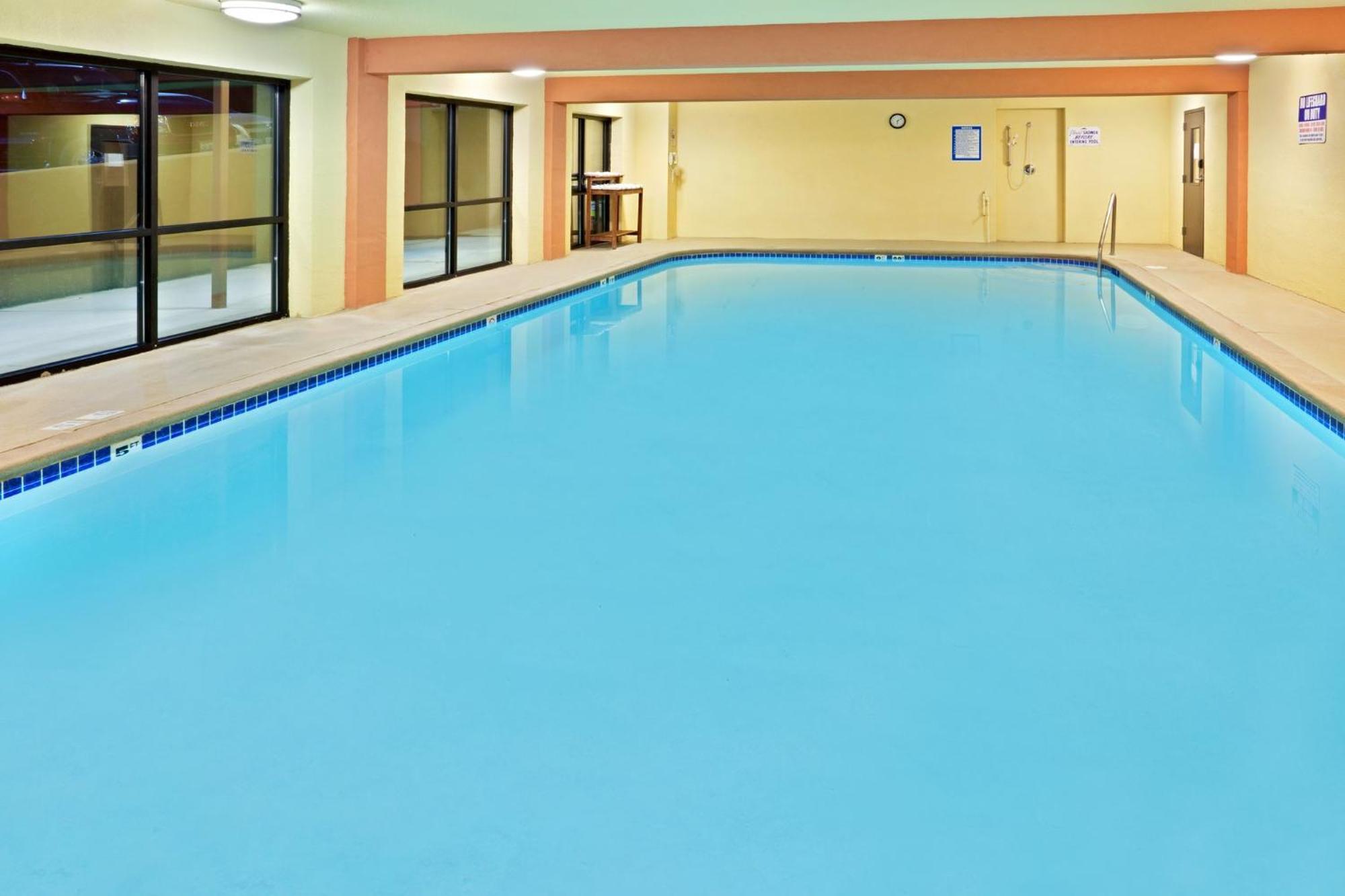 Holiday Inn Express Portland South - Lake Oswego By Ihg Dış mekan fotoğraf