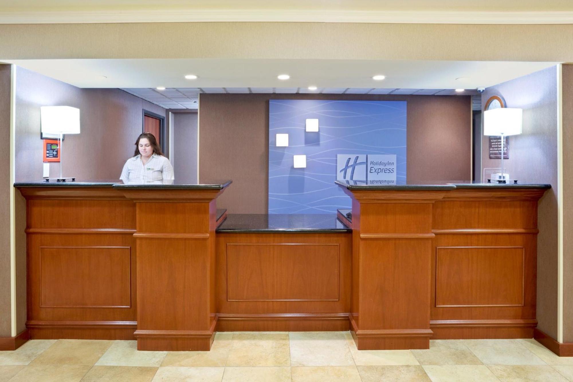 Holiday Inn Express Portland South - Lake Oswego By Ihg Dış mekan fotoğraf