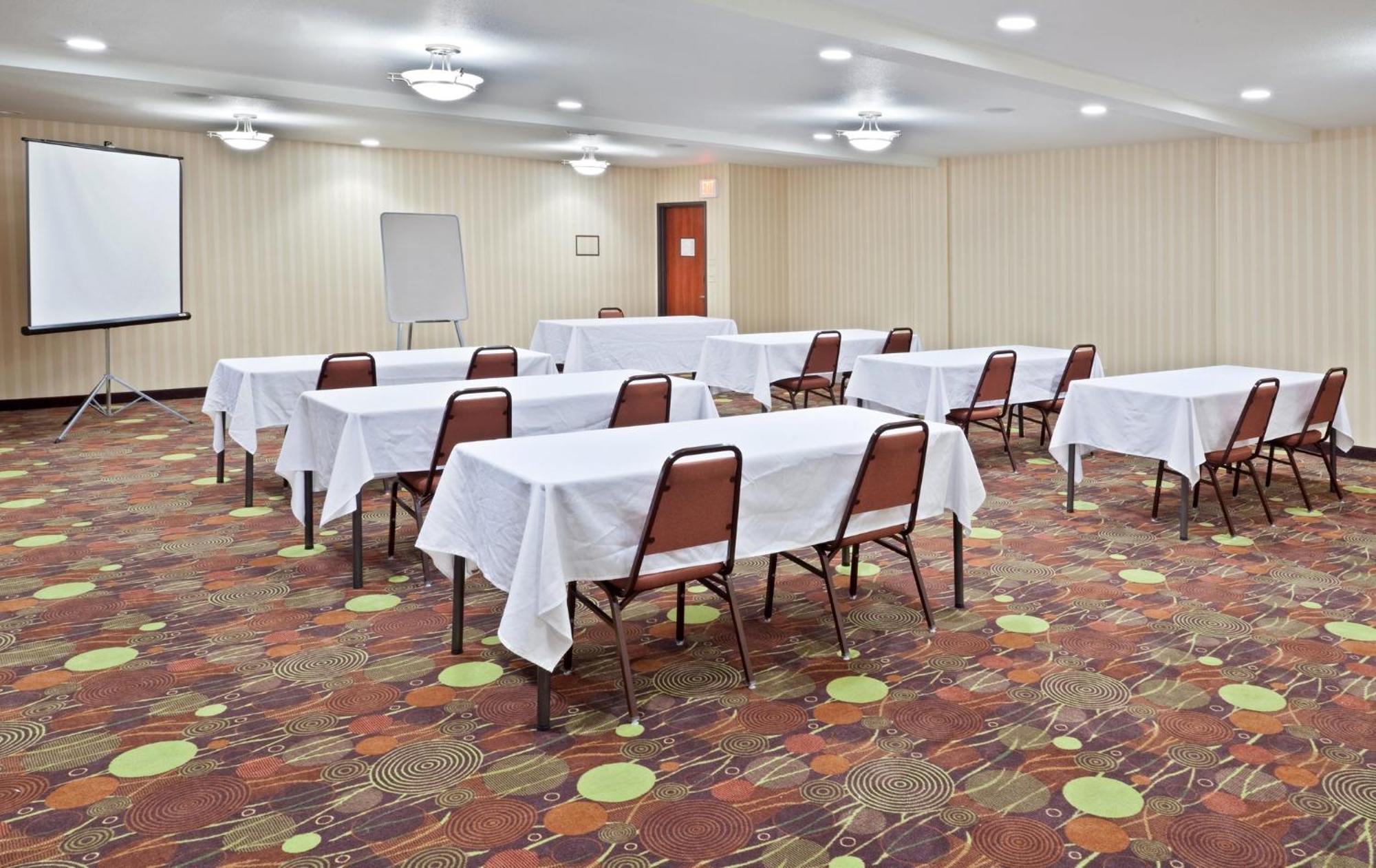 Holiday Inn Express Portland South - Lake Oswego By Ihg Dış mekan fotoğraf