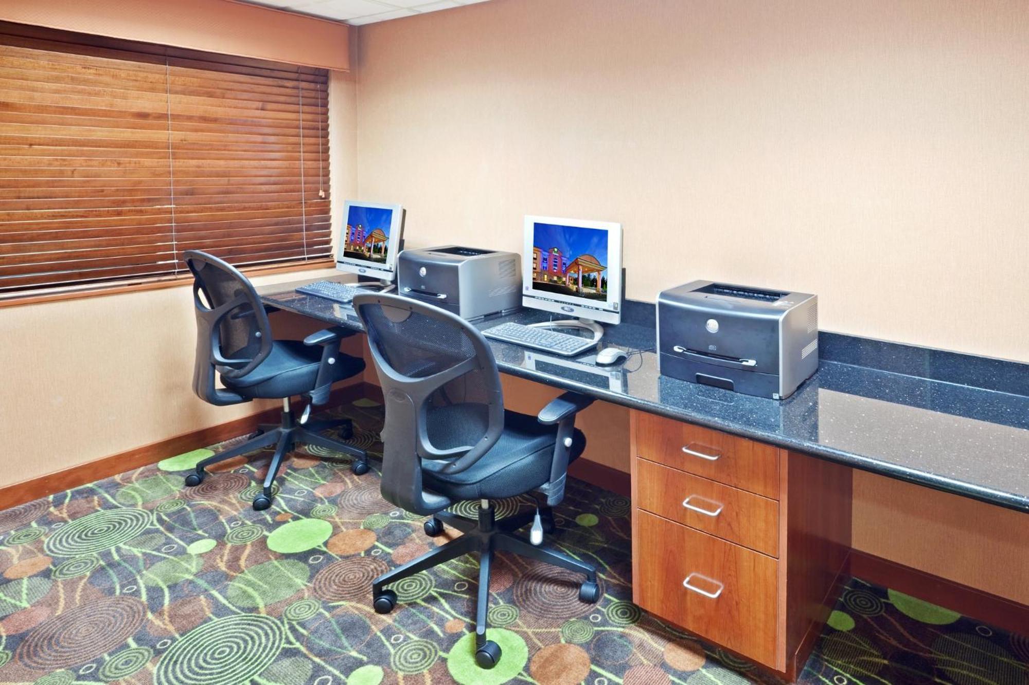 Holiday Inn Express Portland South - Lake Oswego By Ihg Dış mekan fotoğraf